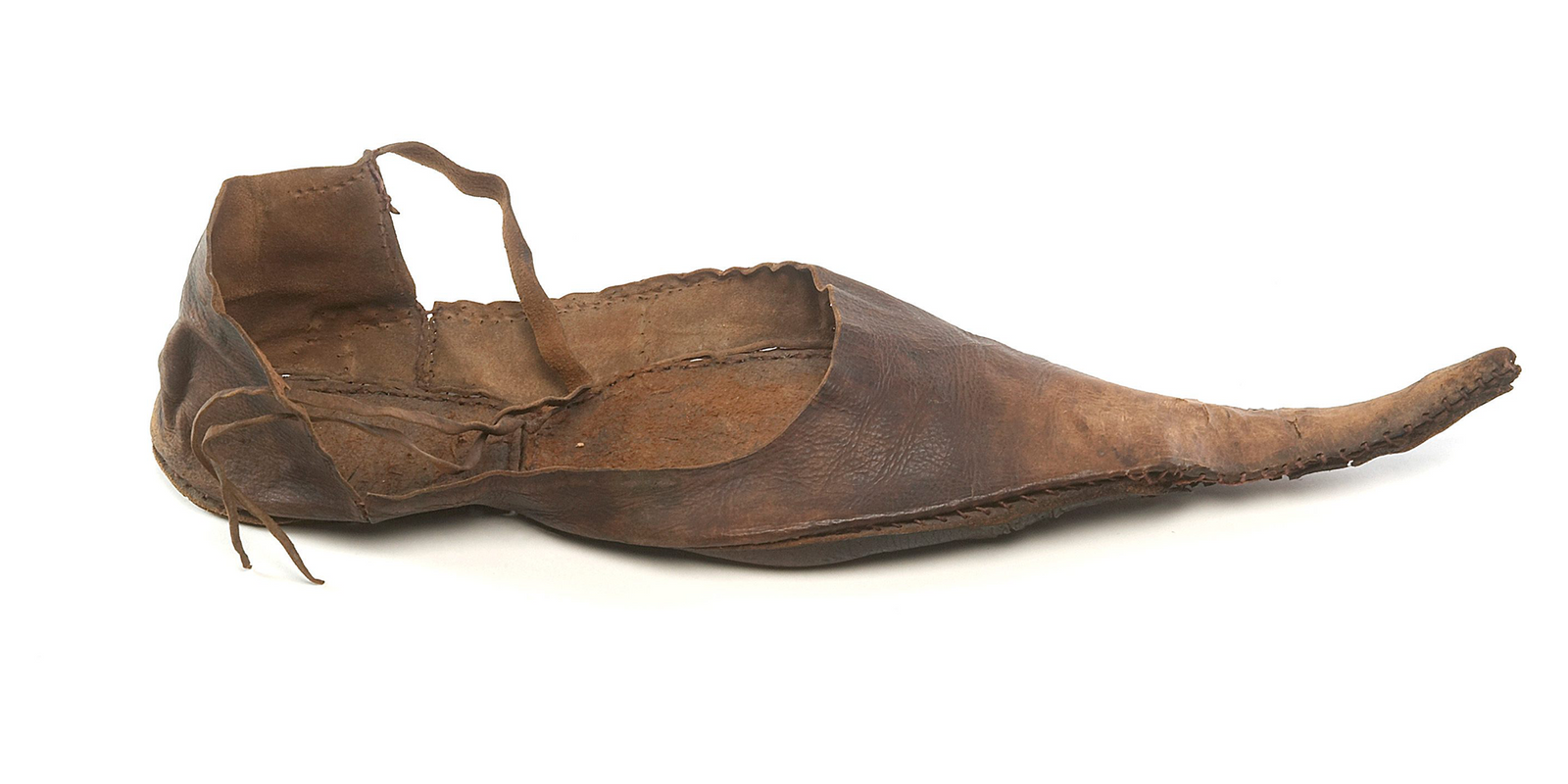 Europe's Pointy Shoe Craze!